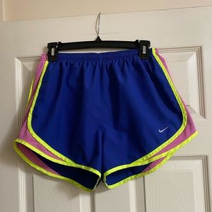 Nike Dri-Fit Tempo Shorts Women size Medium